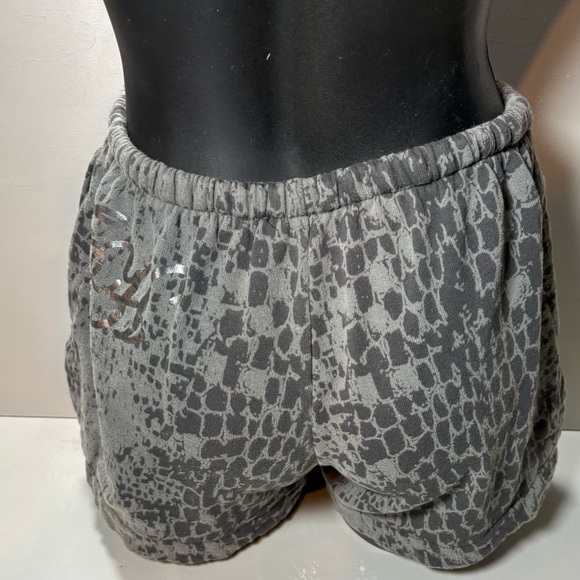 Y2K Ed Hardy Gray Animal-Print Athletic Shorts with Graphic - Picture 2 of 7